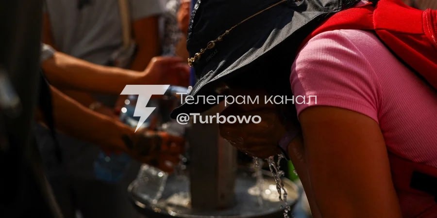 Західна Європа потерпає від виснажливої хвилі спеки