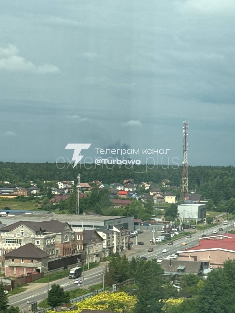 Робочий тиждень на москві починається з дронопадів: рої БпЛА прориваються в…