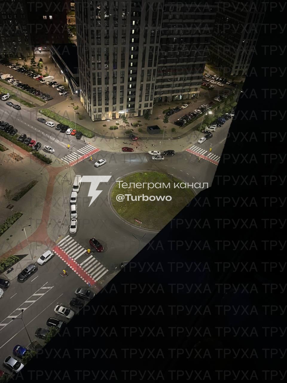 У Києві 15-річний підліток за кермом Tesla у стані сп’яніння врізався в…