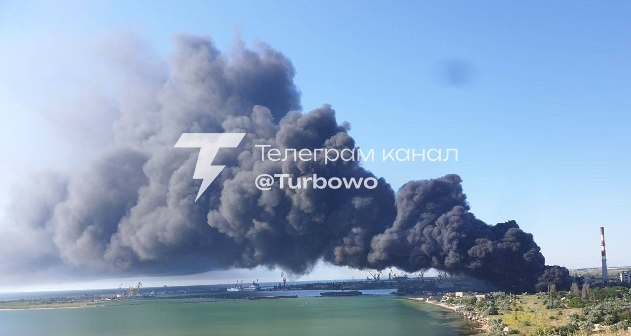 Половина Криму залишилася без світла: Було влучання в ТЕЦ, —…