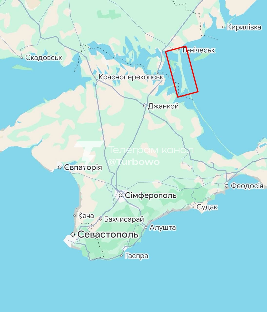 Крим ще більше ізольовують: дрони розвалили міст…