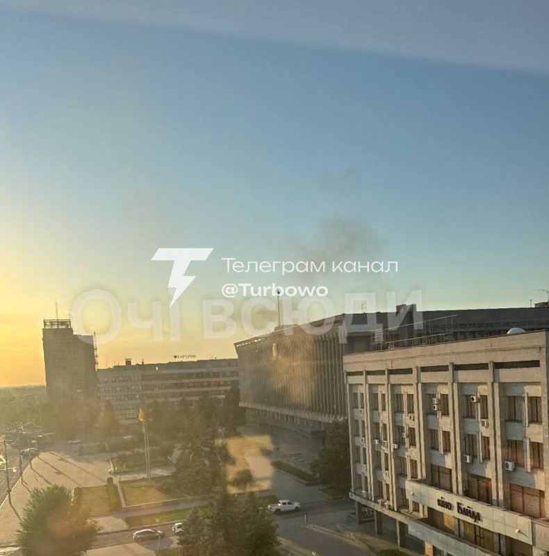 Рф вже вдруге за сьогодні атакувала FPV-дроном будівлю ОВА в Запоріжжі, — місцеві…