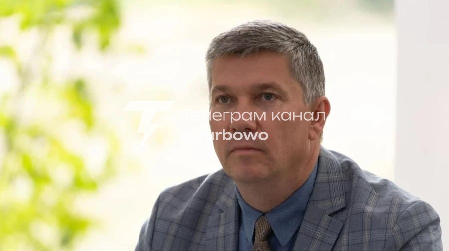 Колишнього в: о
