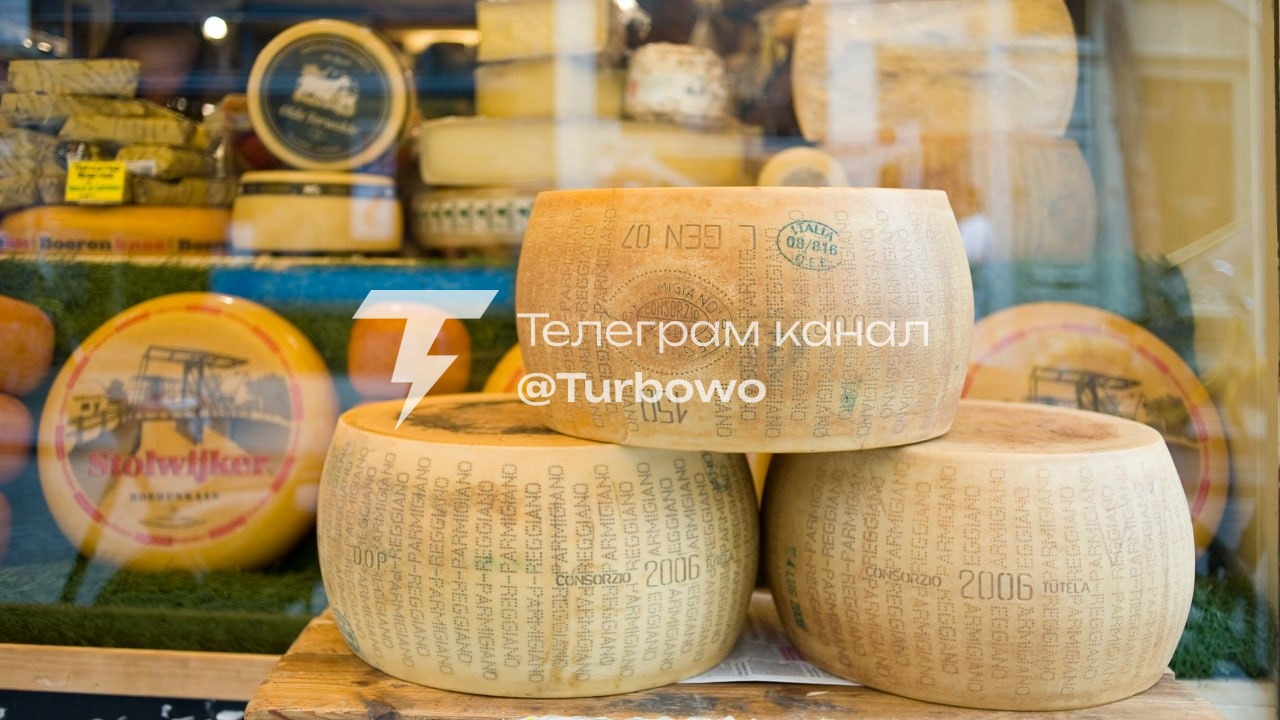 Спека в Італії впливає на виробництво пармезану Через температуру понад 40°C корови…