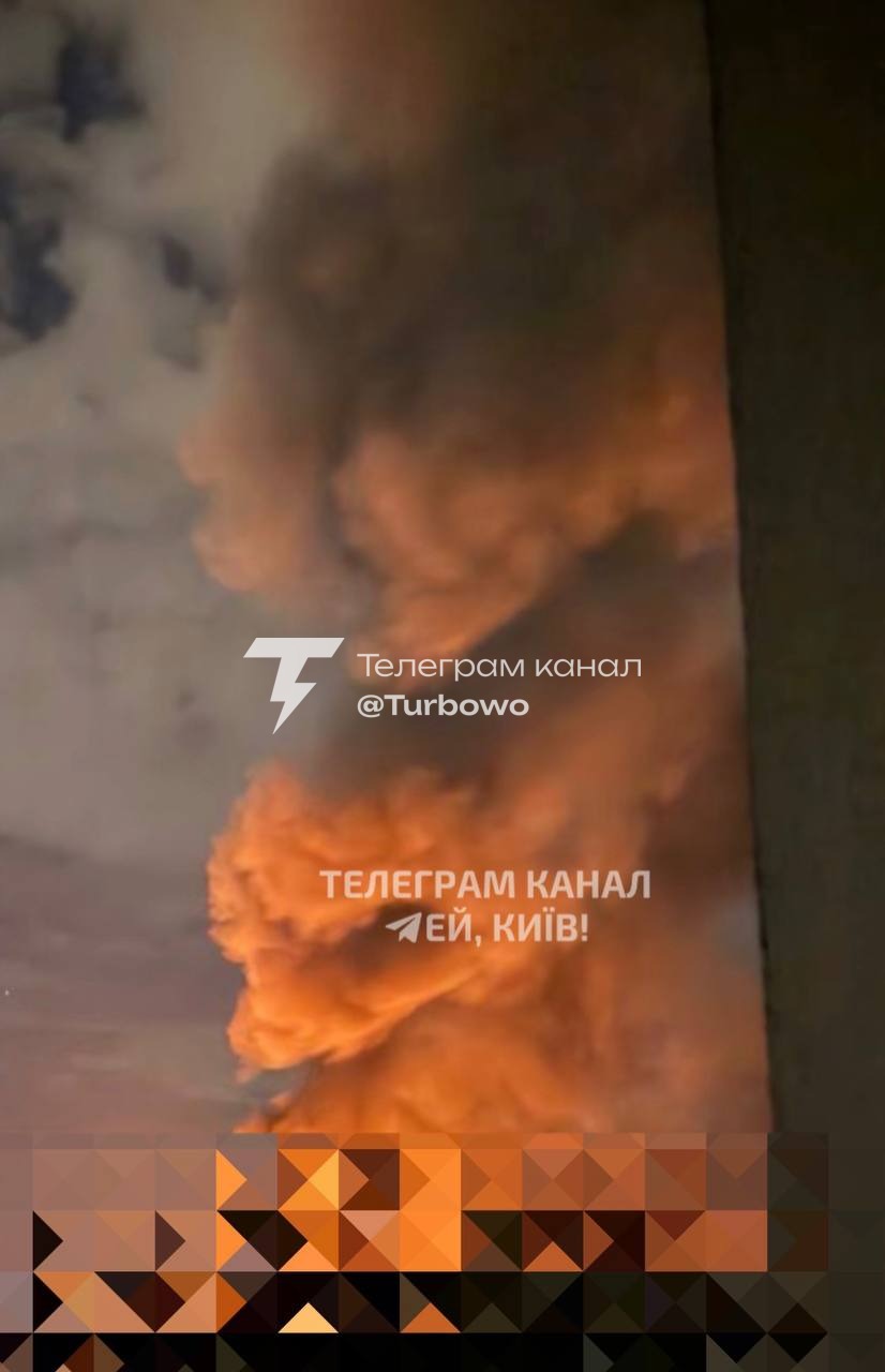 У Києві відчувається сильний запах диму через пожежі