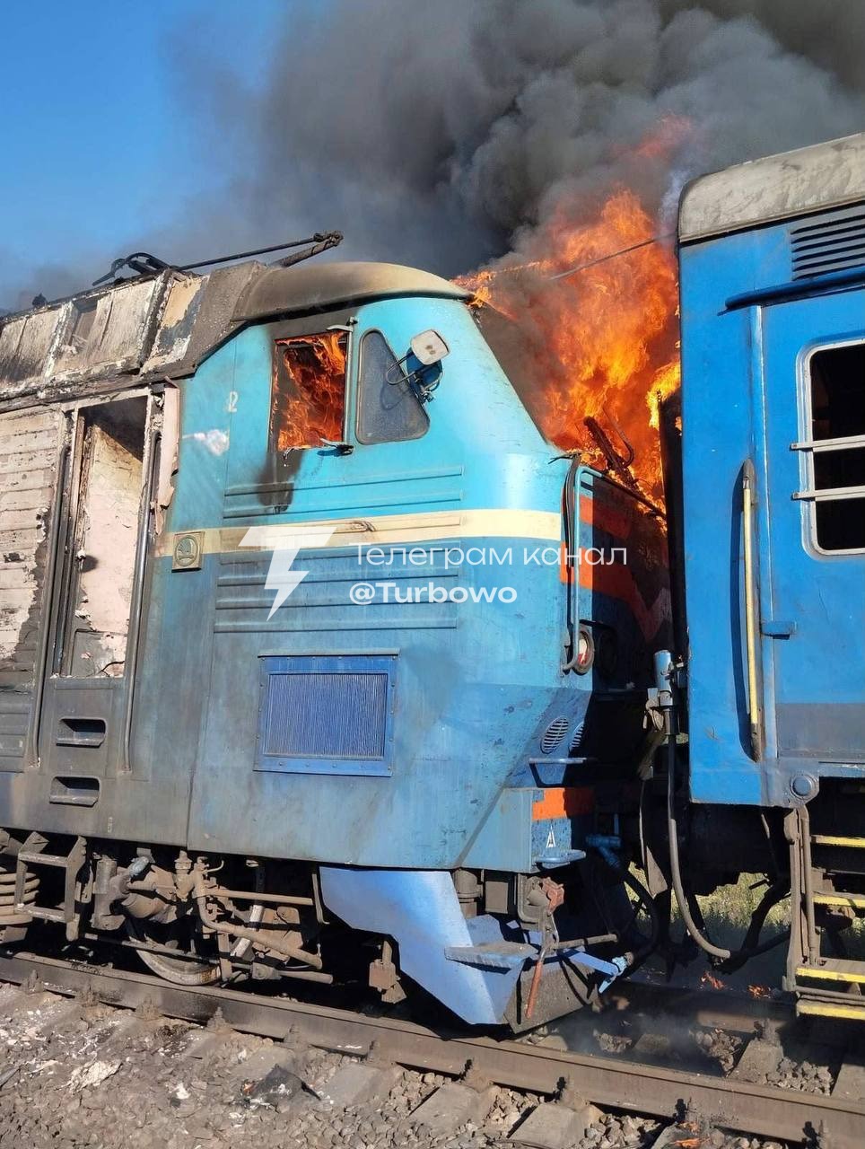 Російський дрон атакував пасажирський поїзд на Запоріжжі Завдяки завчасній…