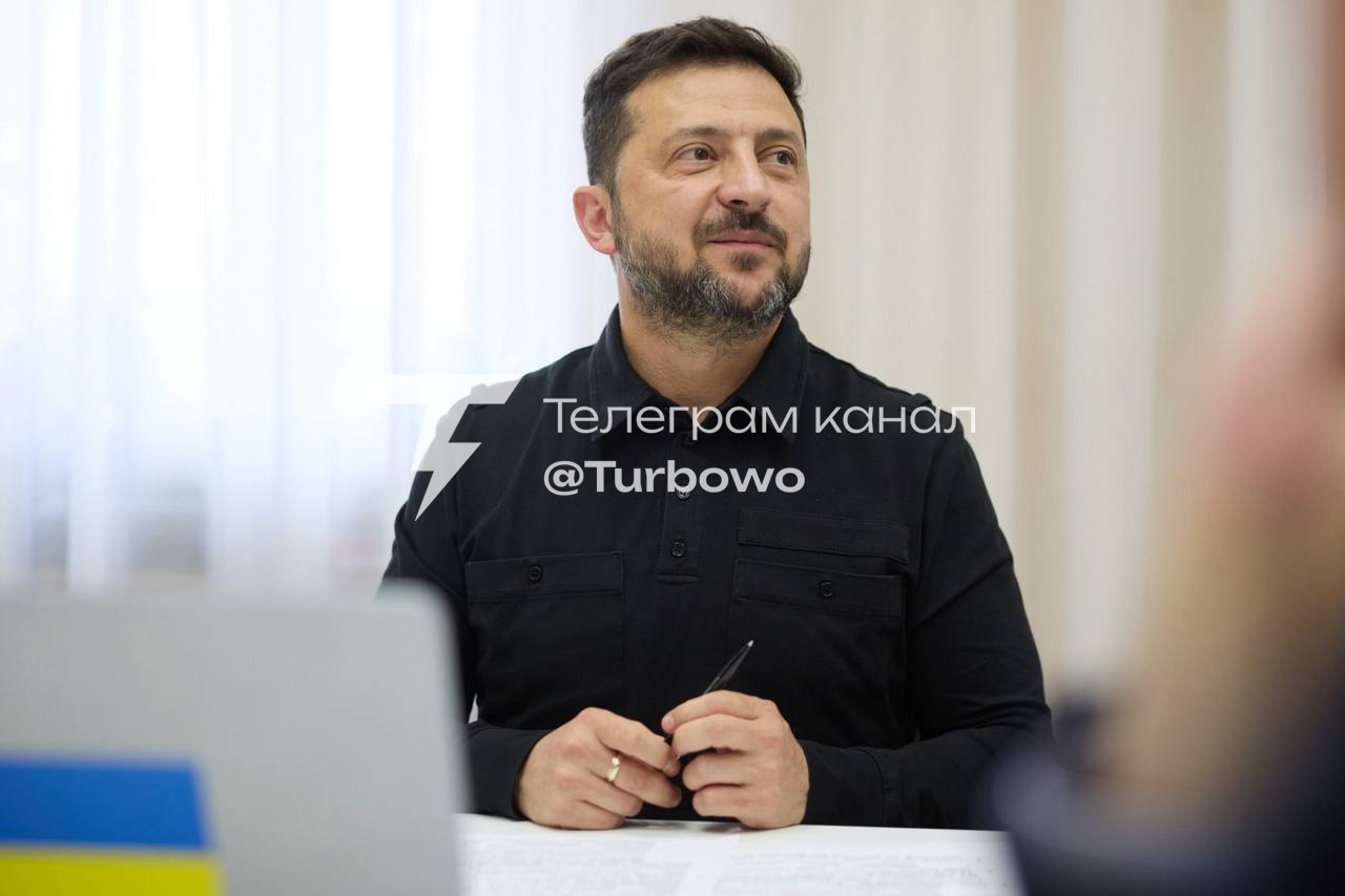 Зеленський провів розмову з новим прем'єр-міністром Великої Британії Президент…