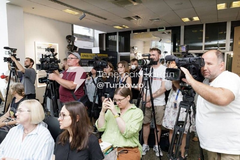 У Києві презентували «Щоденник Катерини Савенко» про облогу Маріуполя