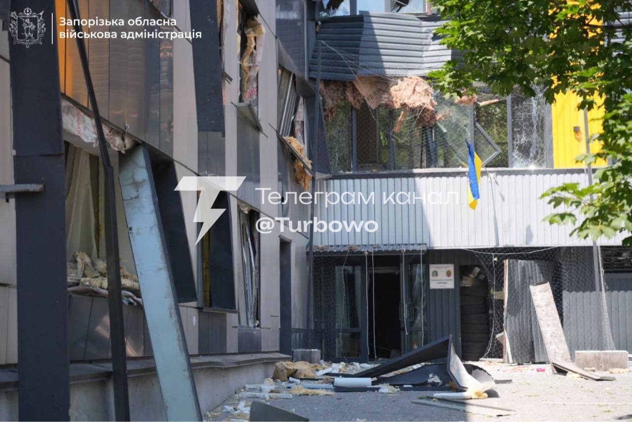 Росіяни скинули КАБи на Запоріжжя: одна людина загинула, ще…