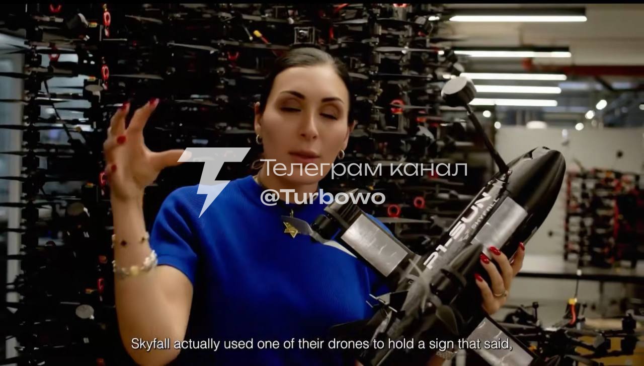Наближена до Трампа блогерка Лумер зацінила український P1sun