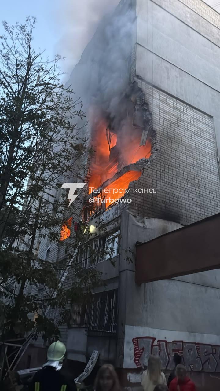 Горять житлові будинки на вулицях Патона та Виговського у Львові, — мер Садовий