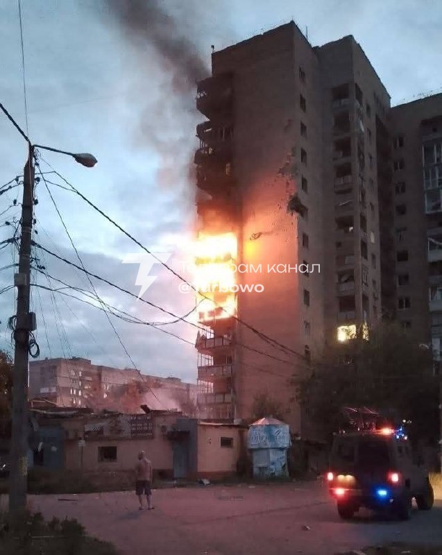Краматорськ сьогодні Російські війська скинули чотири ФАБ-250 по спальному…
