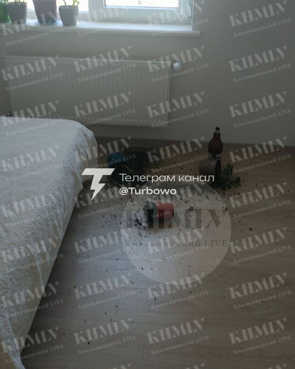 У Хмельницькому після вибуху у людей повибивало вікна Також місцеві повідомляють…