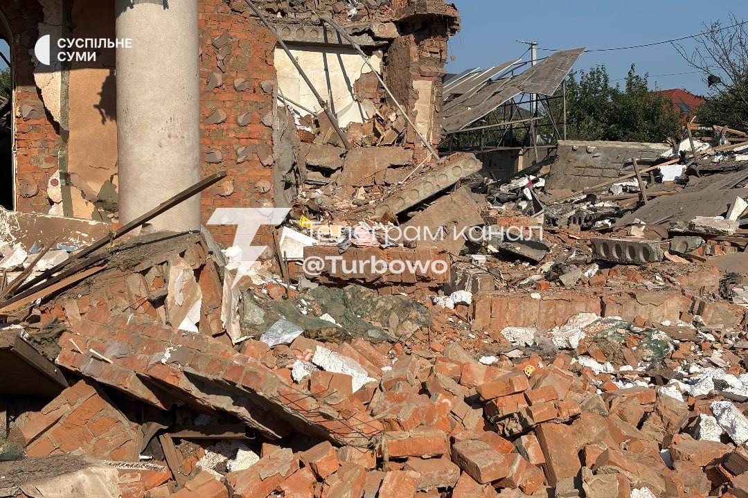 У Сумах внаслідок удару російським КАБом загинули дві сестри 5 та 10 років Керована…